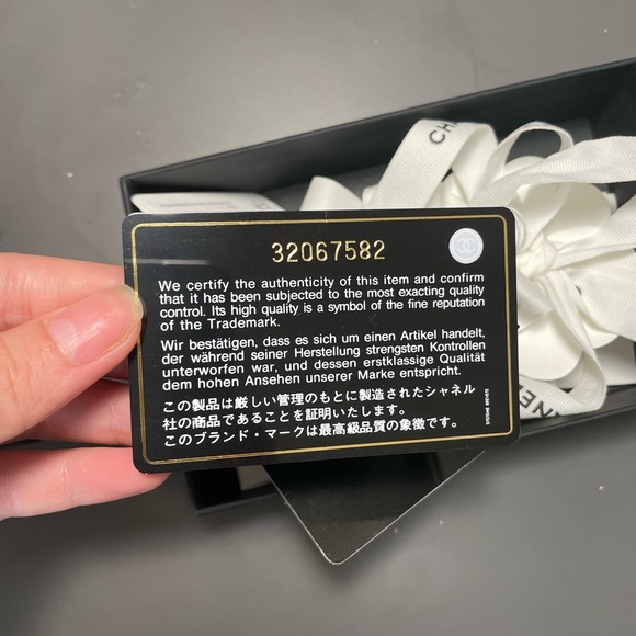 Chanel Flap Card Holder - Picture 10 of 11